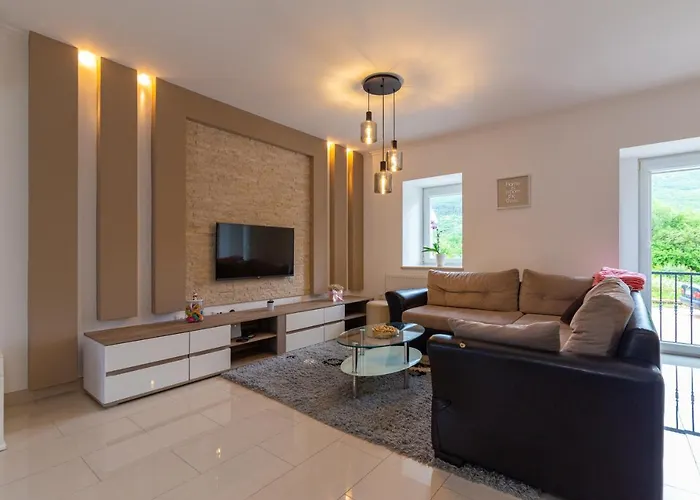 Rubin With Heated Pool Βίλα *