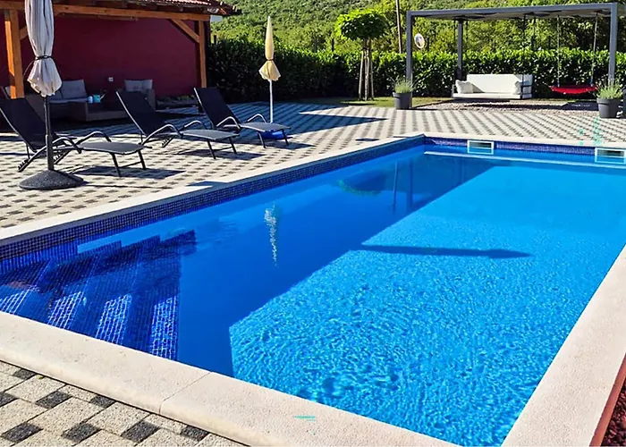 Rubin With Heated Pool *
