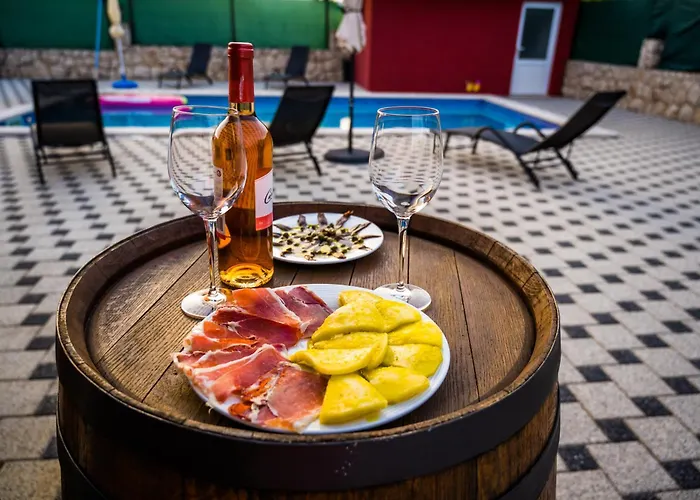 Rubin With Heated Pool * Slivno (Split-Dalmatia)