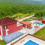 Rubin With Heated Pool וילה Slivno (Split-Dalmatia)