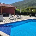 Villa Rubin With Heated Pool