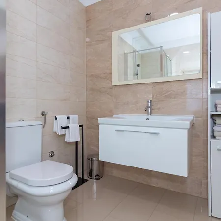 Rubin With Heated Pool * Slivno (Split-Dalmatia)