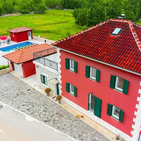 Rubin With Heated Pool * Slivno (Split-Dalmatia)